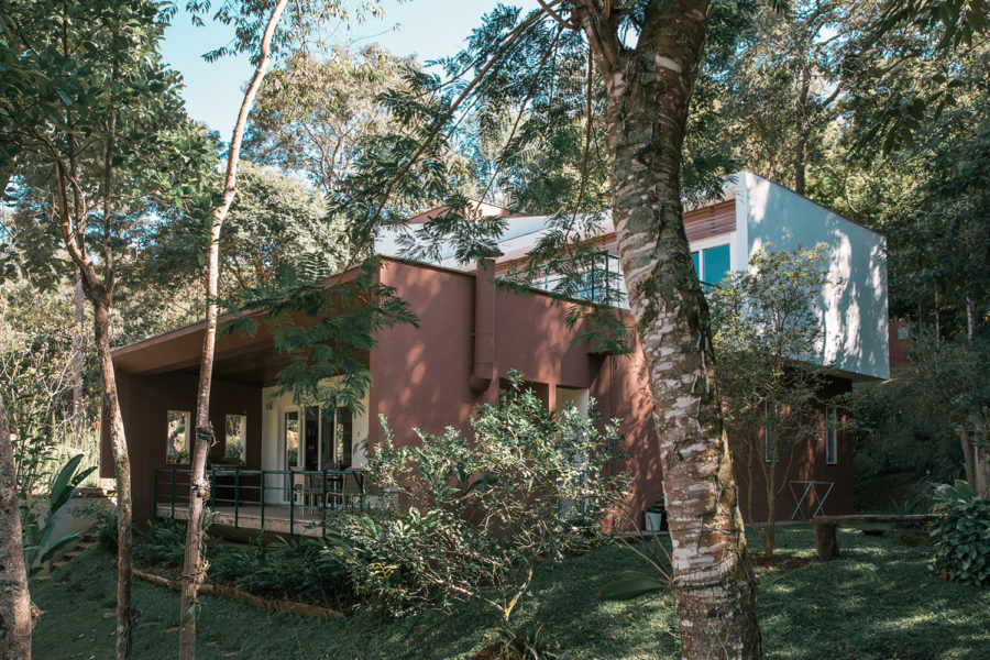 gisele-borges-arquitetura-casa-rio-acima-07