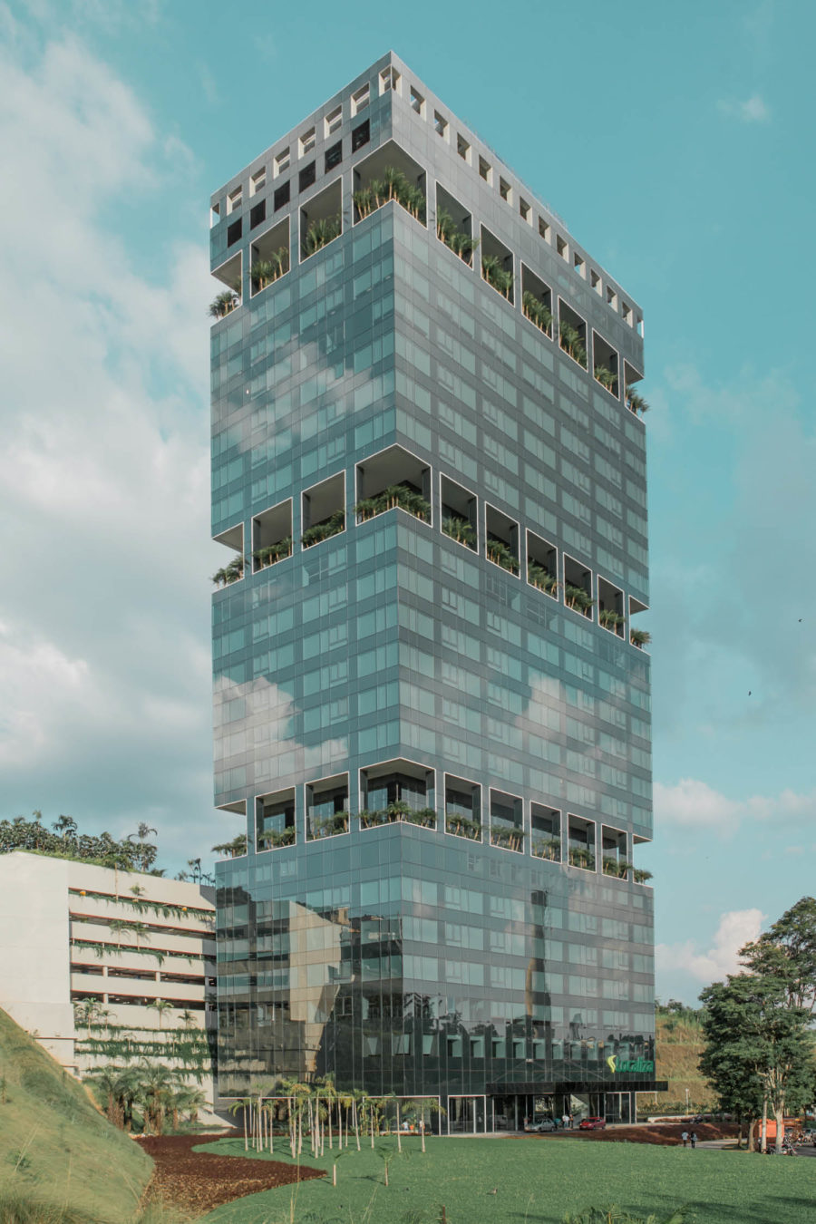gisele-borges-arquitetura-edificio-sede-localiza-07