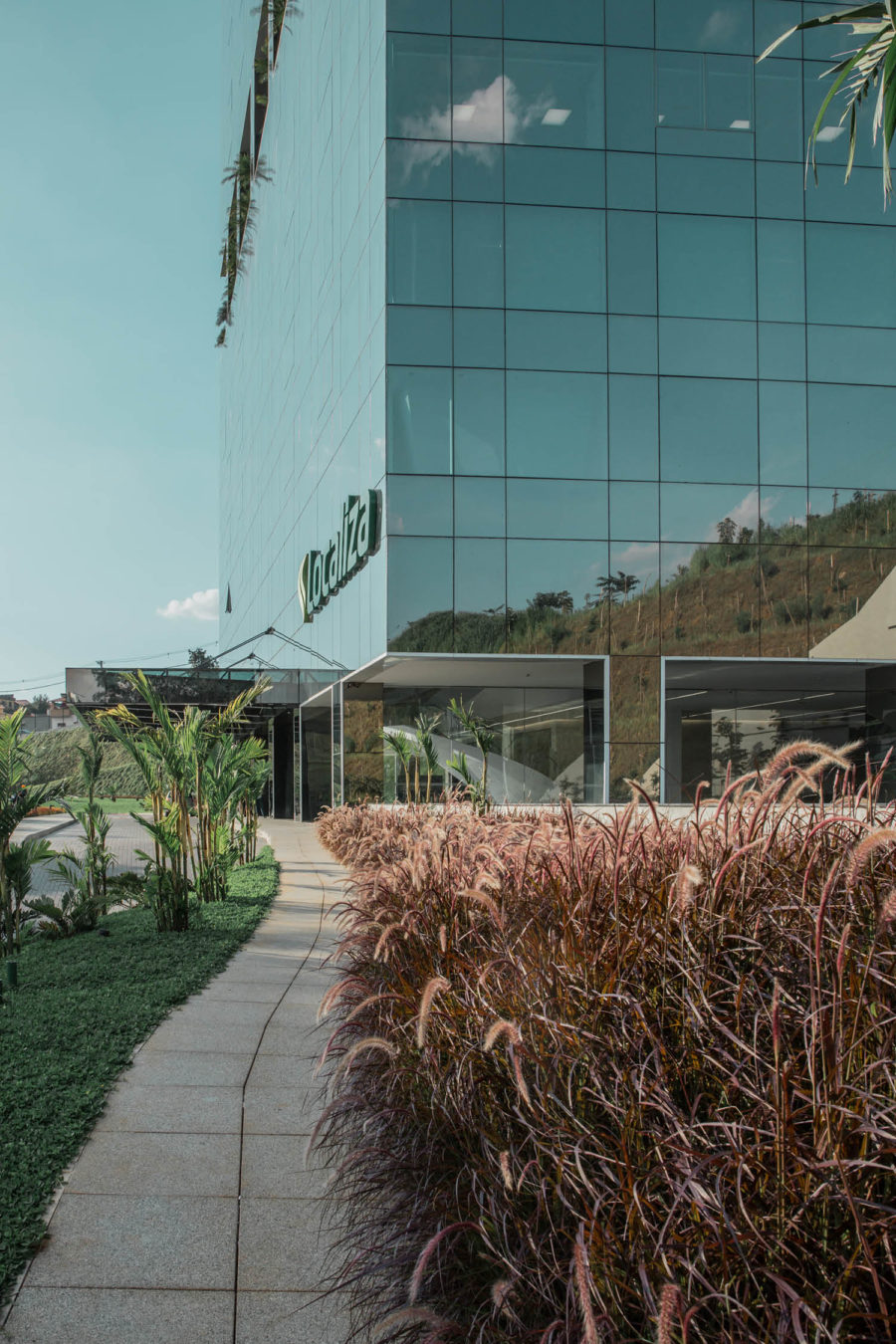 gisele-borges-arquitetura-edificio-sede-localiza-08